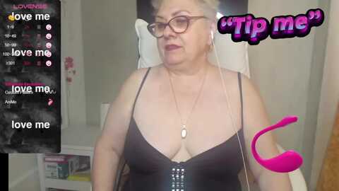 sexylynette4u @ myfreecams on 20240122
