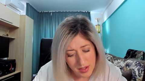 sweetdelia_ @ myfreecams on 20240122