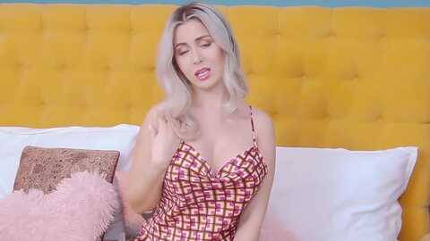 kyliebenton @ myfreecams on 20240123