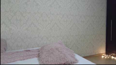 mileyqueen22 @ myfreecams on 20240123
