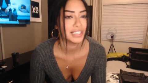 yourgoddesslu @ myfreecams on 20240123
