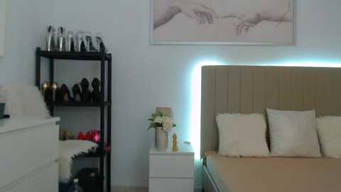 hrystina_ @ myfreecams on 20240124