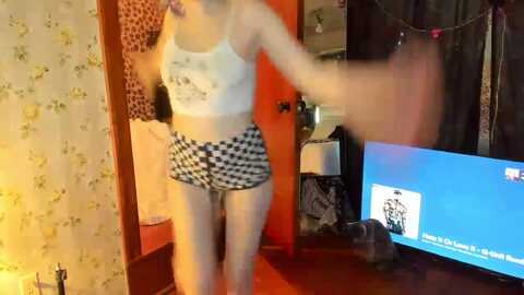 larissalarson @ myfreecams on 20240124