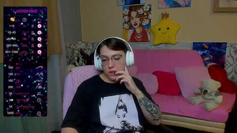 reginasmilee @ myfreecams on 20240124