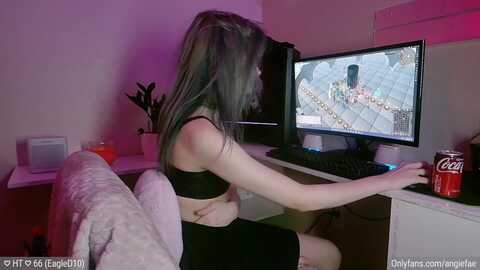 angiefae @ myfreecams on 20240125