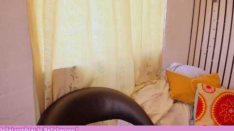 bellahanson @ myfreecams on 20240125