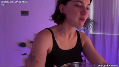 cowgirlblues @ myfreecams on 20240125