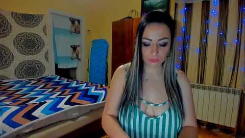 liragan @ myfreecams on 20240125