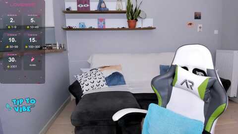 oliv_port @ myfreecams on 20240125