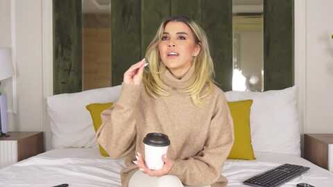 savagemonica @ myfreecams on 20240125