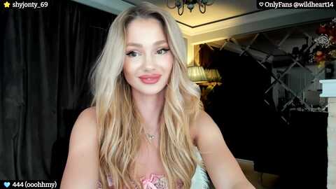 yveline @ myfreecams on 20240125