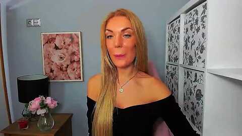 auloragold @ myfreecams on 20240126