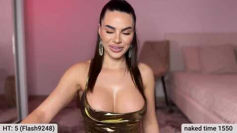 bustymiaaa @ myfreecams on 20240126