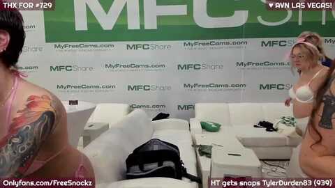 mollysnacks @ myfreecams on 20240126