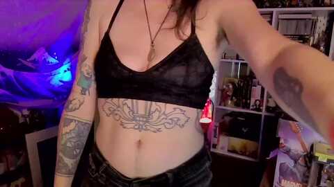 cdrtroi @ myfreecams on 20240127