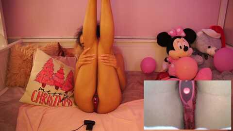 cherrynpie_18 @ myfreecams on 20240127