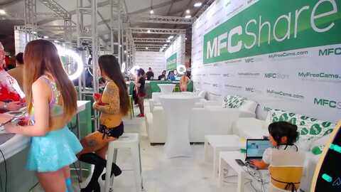 foxydame @ myfreecams on 20240127