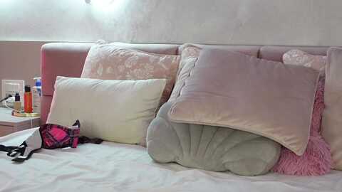 kyliepassion @ myfreecams on 20240127