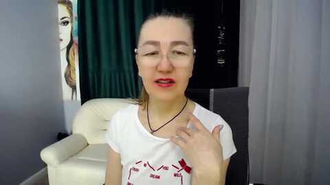 greybunny @ myfreecams on 20240129