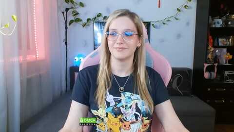 monicmoon18 @ myfreecams on 20240129