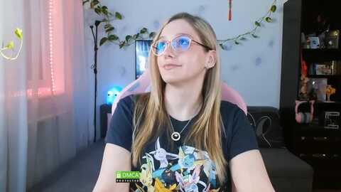 monicmoon18 @ myfreecams on 20240129