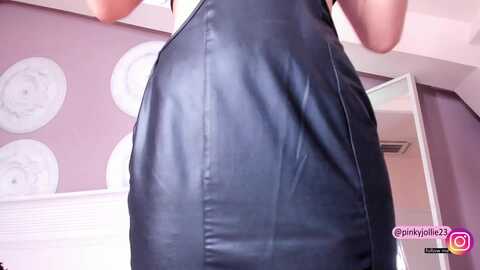 pinkyjollie @ myfreecams on 20240129