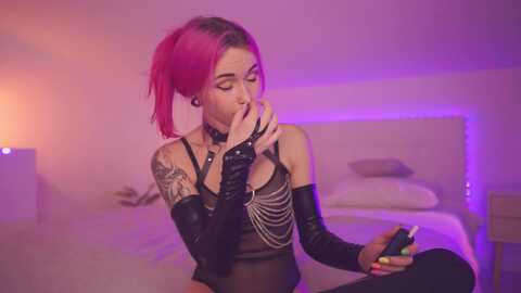 sarah_pink @ myfreecams on 20240129