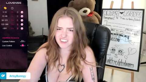 artsybunnyy @ myfreecams on 20240130