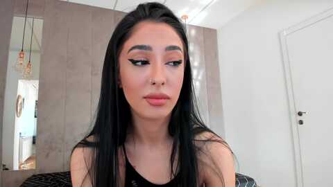 awesomejolie @ myfreecams on 20240130