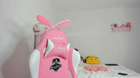 cherrycute666 @ myfreecams on 20240130