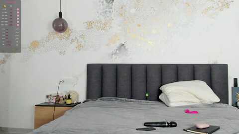 maripsis @ myfreecams on 20240130