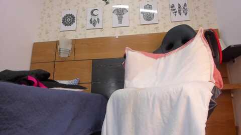 mssburbuja @ myfreecams on 20240130