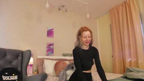 alisiak @ myfreecams on 20240131