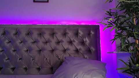 alma_whiteee @ myfreecams on 20240131