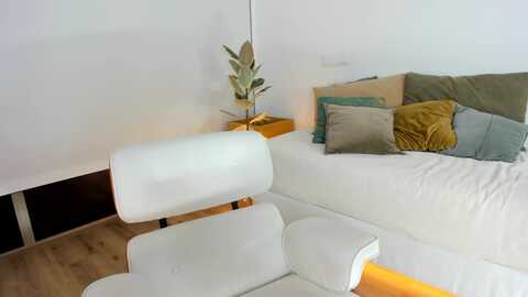 aoifeoneal @ myfreecams on 20240131