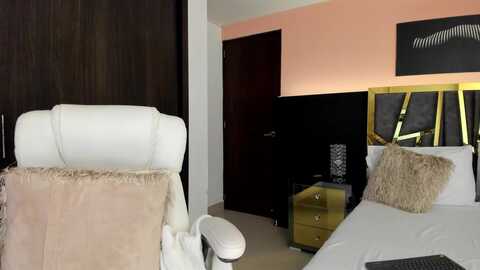 martina_brown @ myfreecams on 20240131