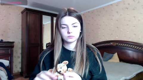 miriam_mills @ myfreecams on 20240131