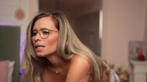 brandywhite @ myfreecams on 20240201