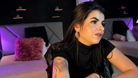manelyk_m @ myfreecams on 20240201
