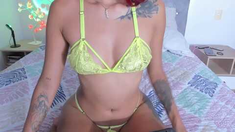 nicolepowell @ myfreecams on 20240201