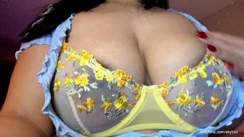 skybxo @ myfreecams on 20240201