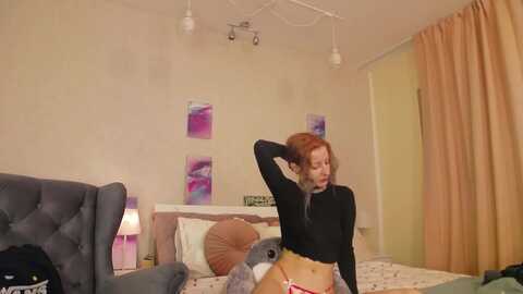 alisiak @ myfreecams on 20240202