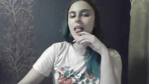 bird_blue @ myfreecams on 20240202