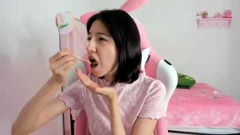 cherrycute666 @ myfreecams on 20240202