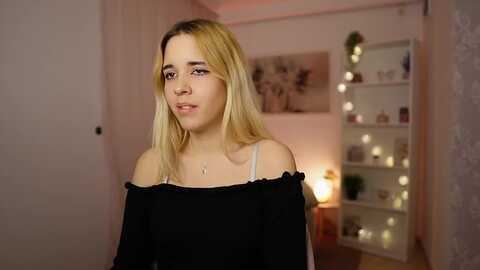 katie_kush18 @ myfreecams on 20240202