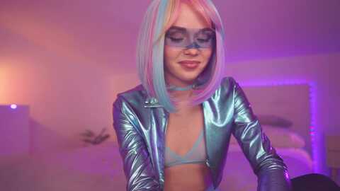 sarah_pink @ myfreecams on 20240202