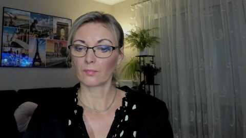 starvanessa1 @ myfreecams on 20240202
