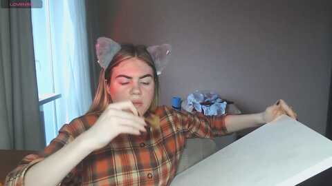 coconut_i @ myfreecams on 20240203