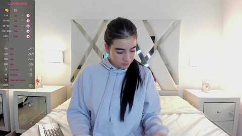 evelynowen1 @ myfreecams on 20240203