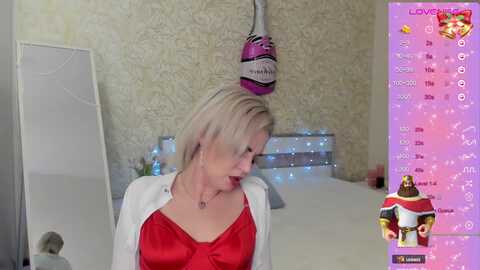 karollna_28 @ myfreecams on 20240203